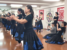 奈良・大阪・京都のハワイアンフラダンス教室 Halau Lehua Ahihi