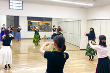 奈良・大阪・京都のハワイアンフラダンス教室 Halau Lehua Ahihi